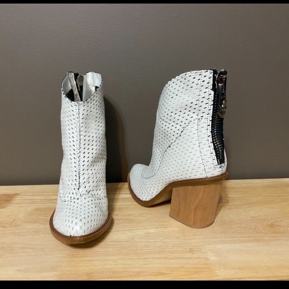 🔻SALE🔻DIESEL🔹EXCELLENT CONDITION • Leather - Picture 3 of 9